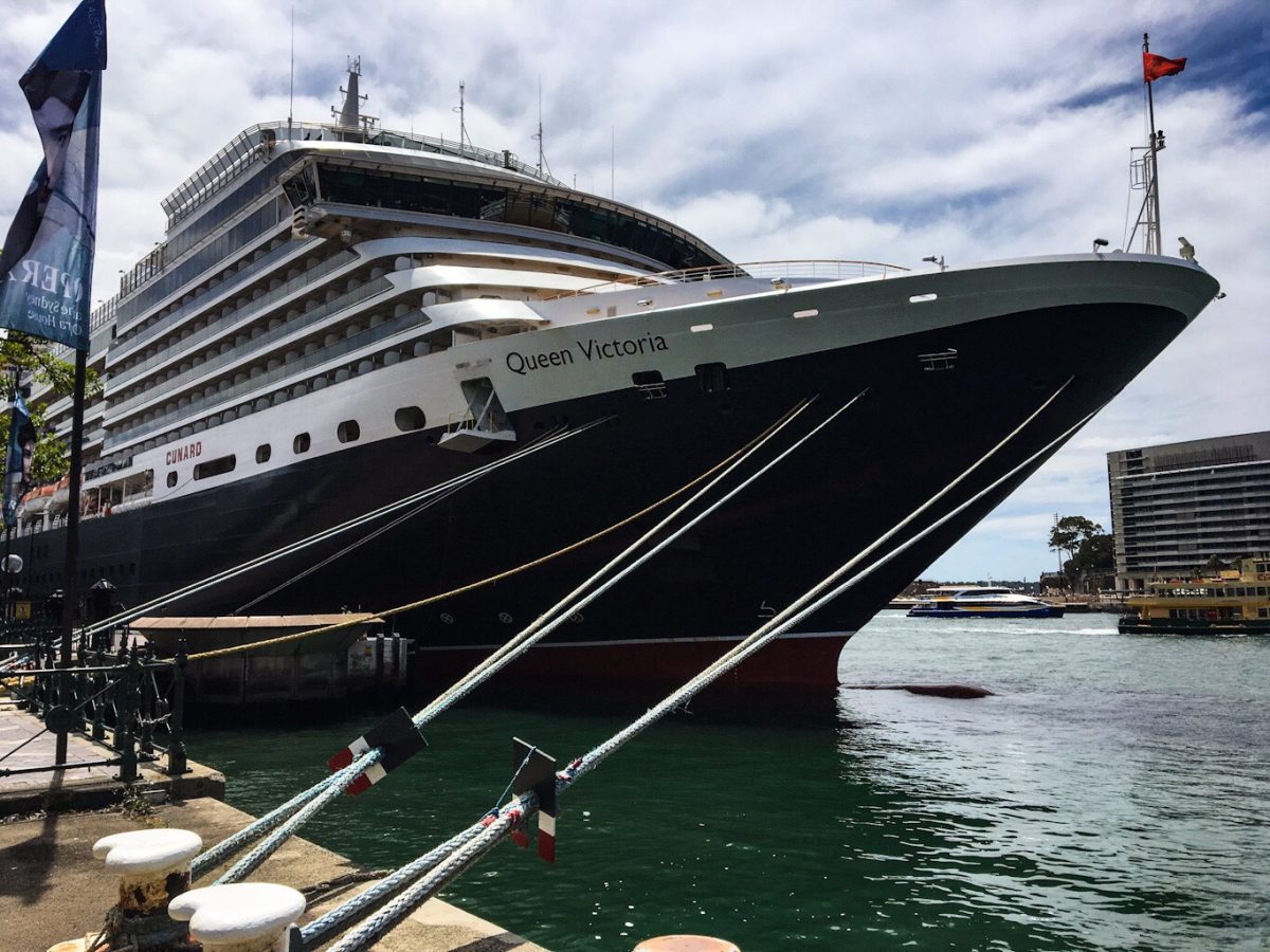 Queen Victoria, Sydney Harbor